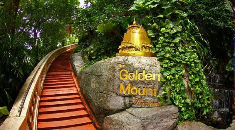 Храм Золотой горы (Wat Saket) — прекрасное место для встречи закатов!